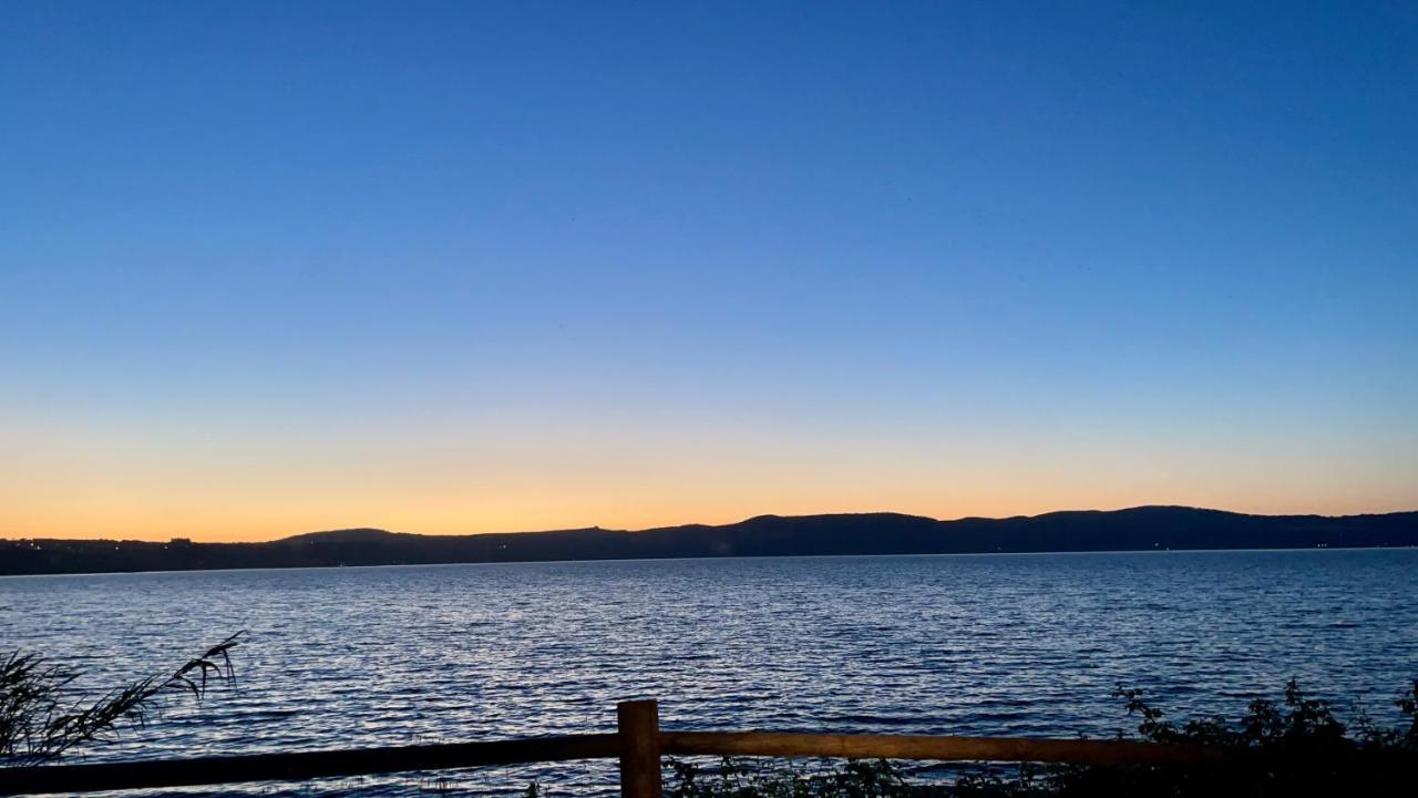 Appartamento Vista Lago Anguillara Sabazia Esterno foto