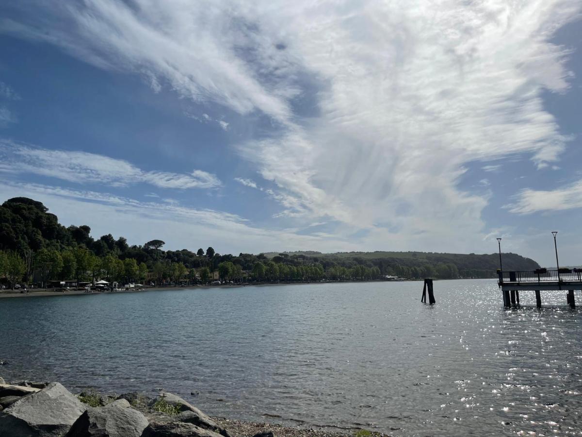 Appartamento Vista Lago Anguillara Sabazia Esterno foto